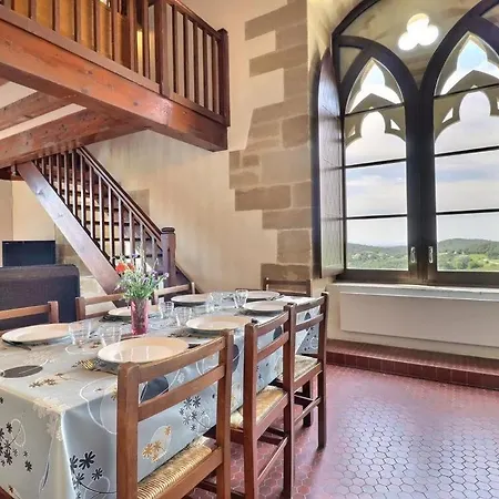 Apartament De Au Donjon Bathernay